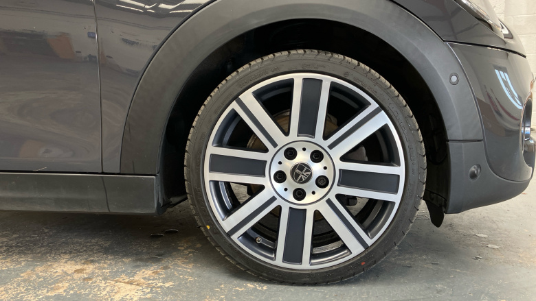 MINI Hatchback 2.0 Cooper S Exclusive II 5dr Auto [Comfort/Nav] Petrol Hatchback